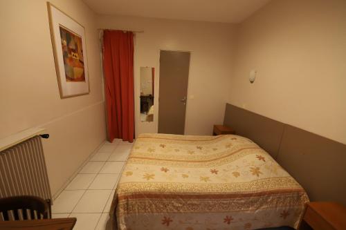 Habitación Doble Económica del hotel Du Roussillon. Foto 1