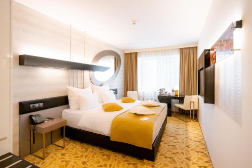 Habitación Doble Deluxe del hotel Grandium Prague. Foto 5