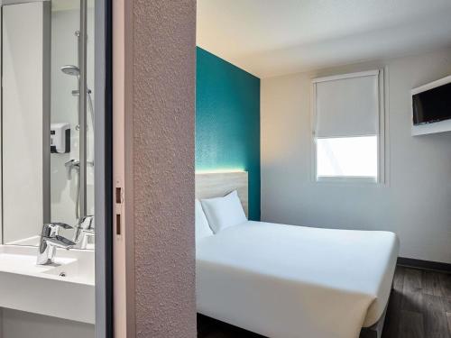 Habitación Cabrio con baño privado para hasta 2 huéspedes del hotel Hotelf1 Strasbourg Pont De L'europe. Foto 1