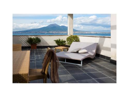 Suite con terraza del hotel Towers Stabiae Sorrento Coast