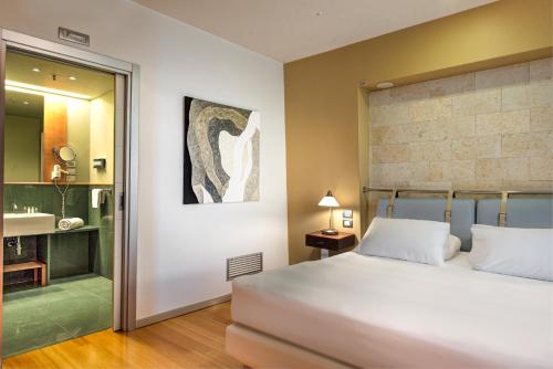 Suite con terraza del hotel Towers Stabiae Sorrento Coast. Foto 5