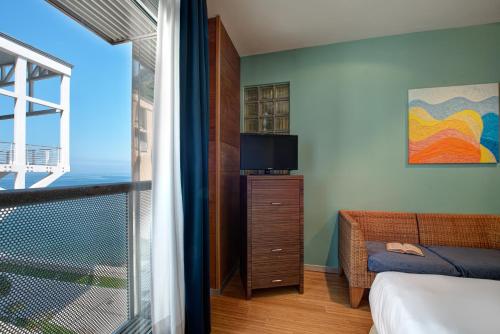 Habitación Doble con vista parcial al mar - 1 o 2 camas del hotel Towers Stabiae Sorrento Coast. Foto 2