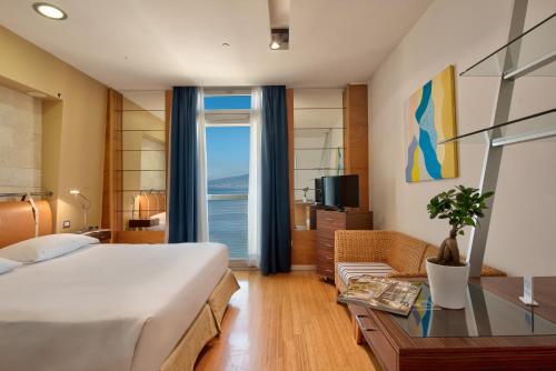 DOBLE CON VISTAS COMPLETAS AL MAR del hotel Towers Stabiae Sorrento Coast. Foto 1