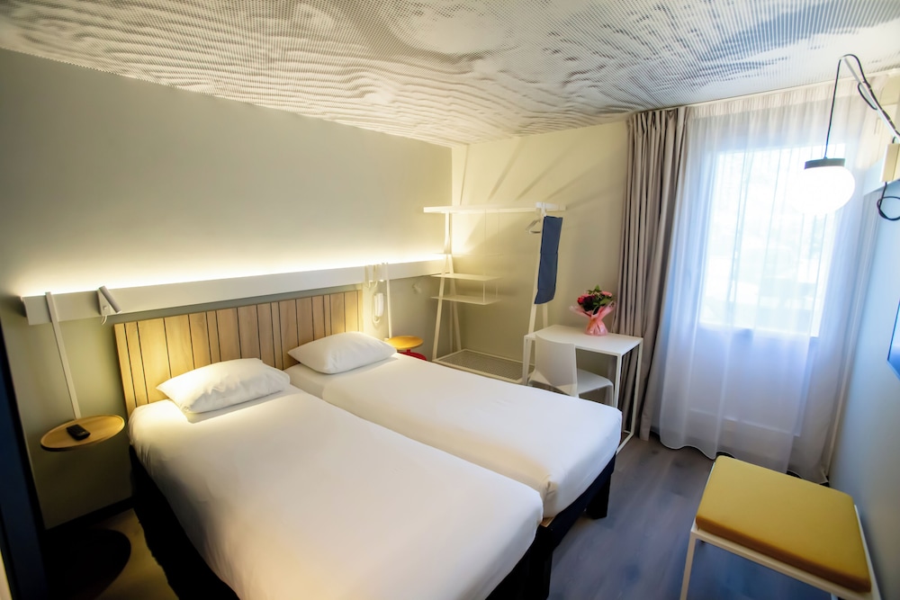 Habitación estándar con 2 camas individuales del hotel Ibis Haguenau Strasbourg Nord. Foto 3