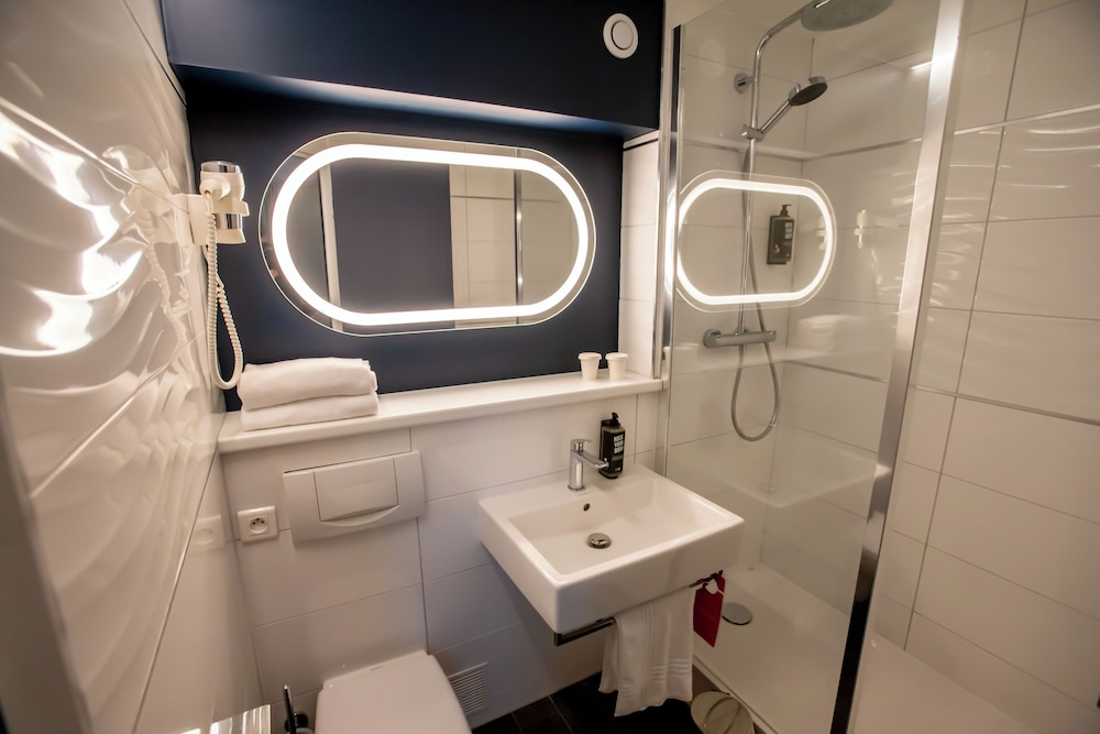 Habitación estándar con 2 camas individuales del hotel Ibis Haguenau Strasbourg Nord. Foto 4