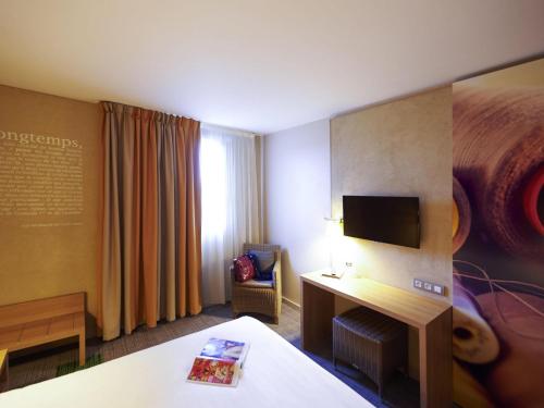 Habitación Doble Estándar del hotel Ibis Styles Cholet. Foto 8