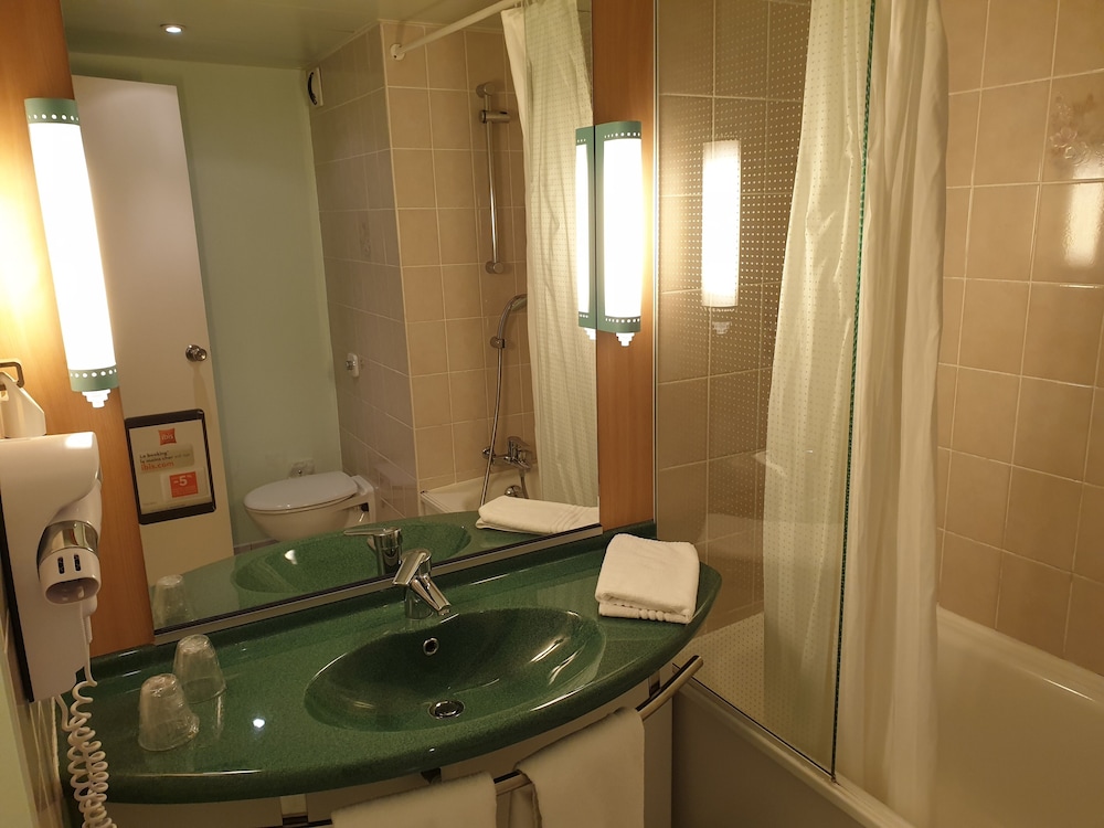 Habitación Estándar con 1 cama doble del hotel Ibis Belfort Danjoutin. Foto 6