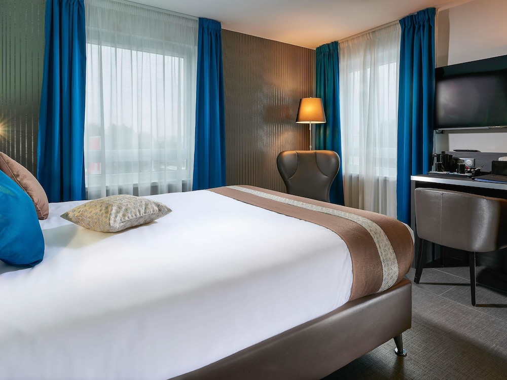 Habitación Clásica - 1 cama doble del hotel Mercure Bale Mulhouse Aeroport. Foto 1