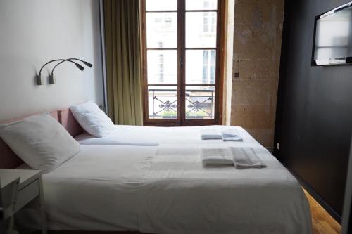 Habitación Doble - 1 o 2 camas del hotel Boutique Hôtel De La Place Des Vosges. Foto 6