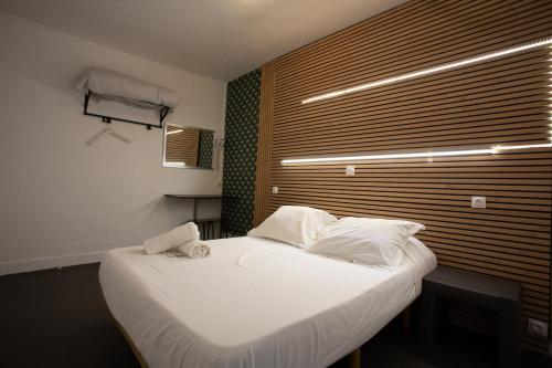 Habitación Doble Deluxe del hotel De L'europe Belleville. Foto 2