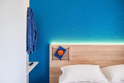 Habitación Cabrio con baño privado - Novedad #ontheroad del hotel Hotelf1 Mulhouse Centre Ouest. Foto 9