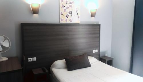 Habitación Doble del hotel Du Globe 18. Foto 9