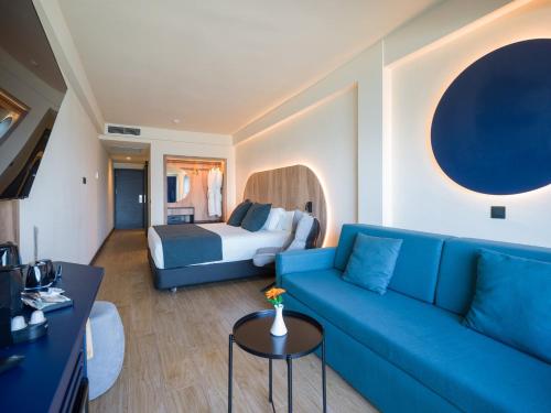 Habitación Familiar con vistas al mar del hotel Sercotel Playa Canteras