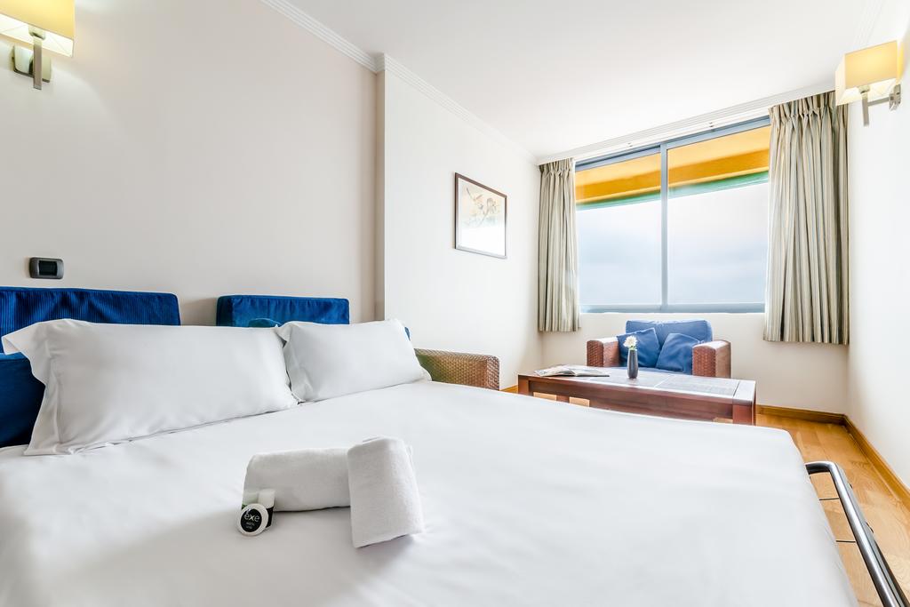 Habitación doble Vista Mar del hotel Sercotel Playa Canteras