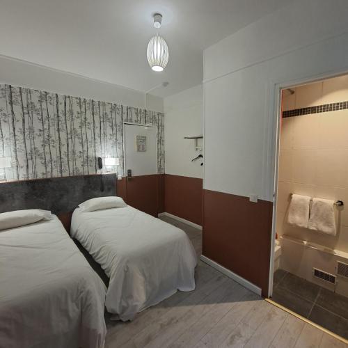 Habitación Doble con ducha - 2 camas del hotel Caulaincourt Montmartre By Hiphophostels. Foto 2