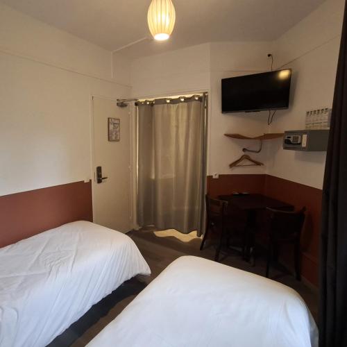 Habitación Doble con ducha - 2 camas del hotel Caulaincourt Montmartre By Hiphophostels. Foto 4
