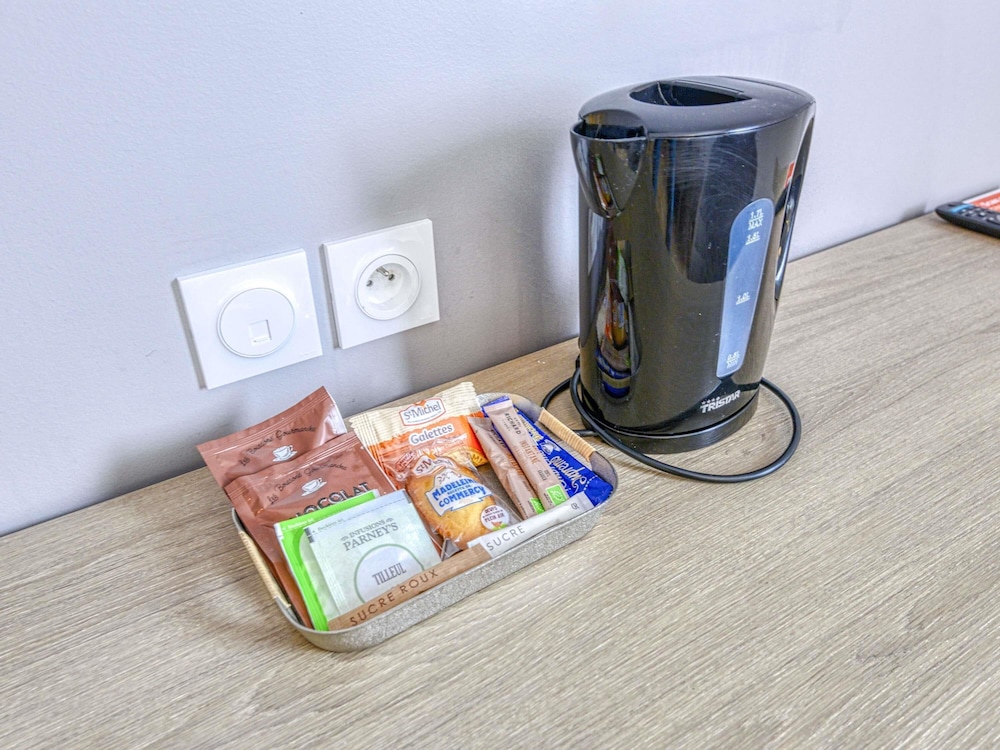 Estudio con 2 camas individuales del hotel Aparthotel Adagio Access Saint Nazaire. Foto 7