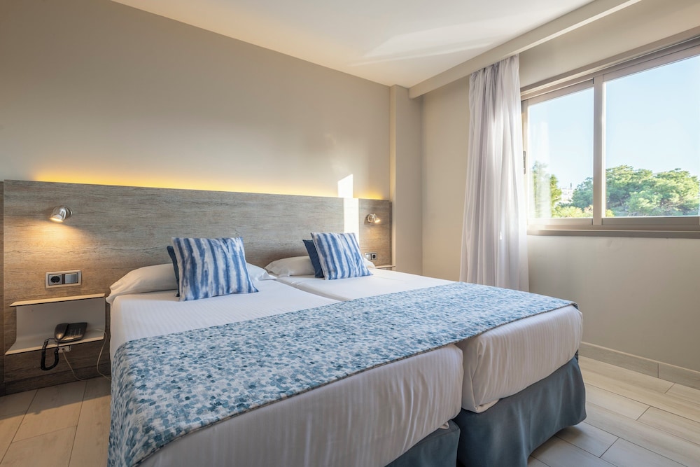 Apartamento (Quintuple) del hotel Leonardo Royal Mallorca Palmanova Bay. Foto 3