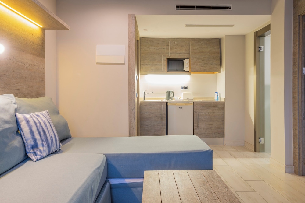 Apartamento (Quintuple) del hotel Leonardo Royal Mallorca Palmanova Bay. Foto 6