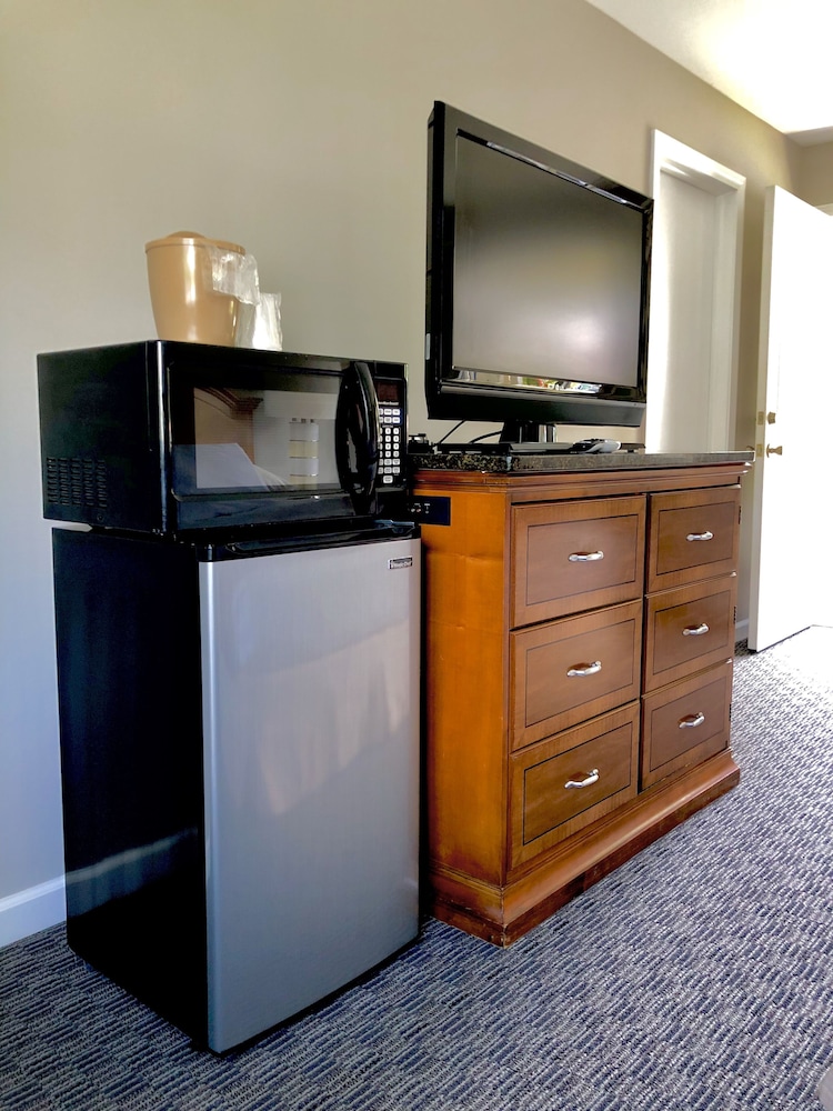 Suite estándar (Outside Entry with Patio) del hotel Inn On The Hill. Foto 2