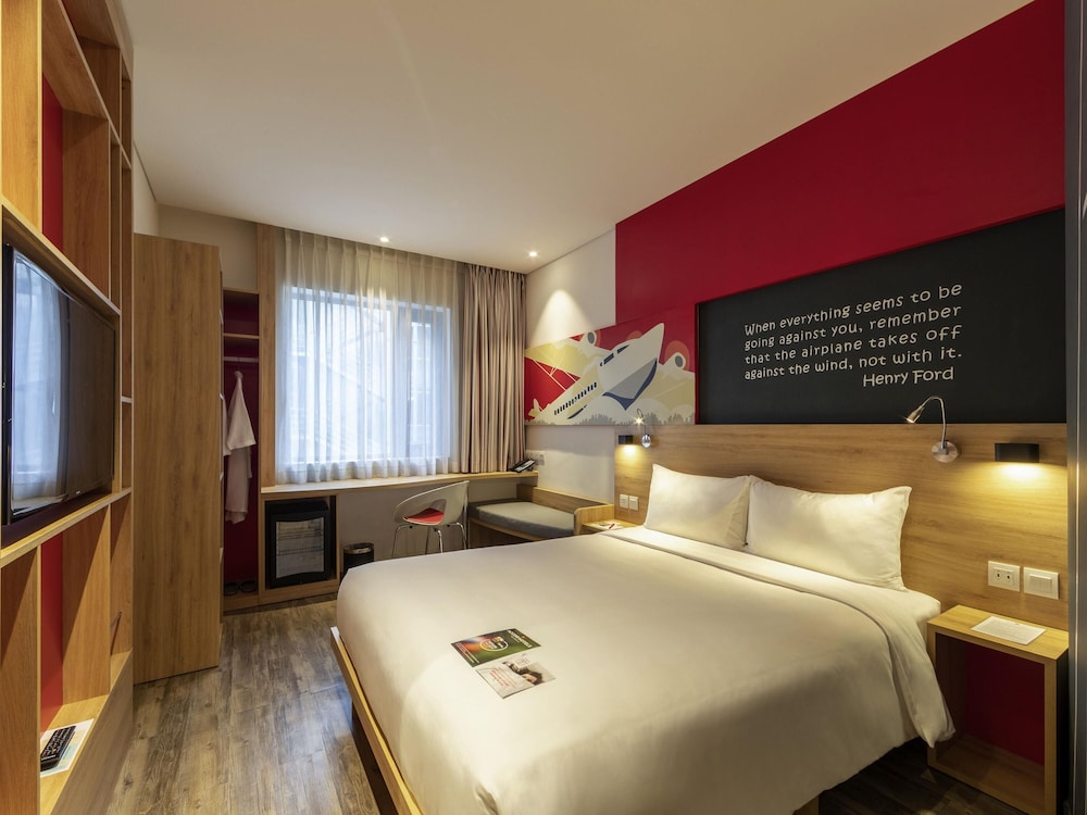 Estudio con cama Queen del hotel Ibis Saigon Airport