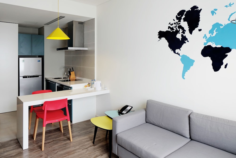 Estudio con 1 Cama King del hotel Ibis Saigon Airport. Foto 6