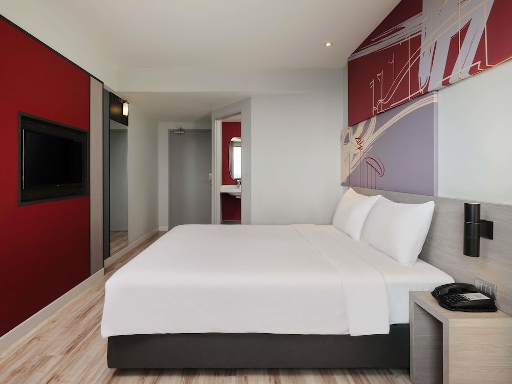 Habitación Estándar con 1 Cama Queen Size del hotel Ibis Bangkok Impact. Foto 9