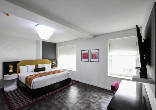 Habitación con cama extragrande. del hotel Tryp By Wyndham Newark Downtown. Foto 2