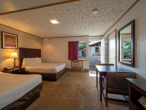 Habitación Doble con vistas a la piscina del hotel Lake 'n Pines. Foto 6