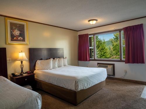 Habitación Estándar - 1 cama grande del hotel Lake 'n Pines. Foto 5