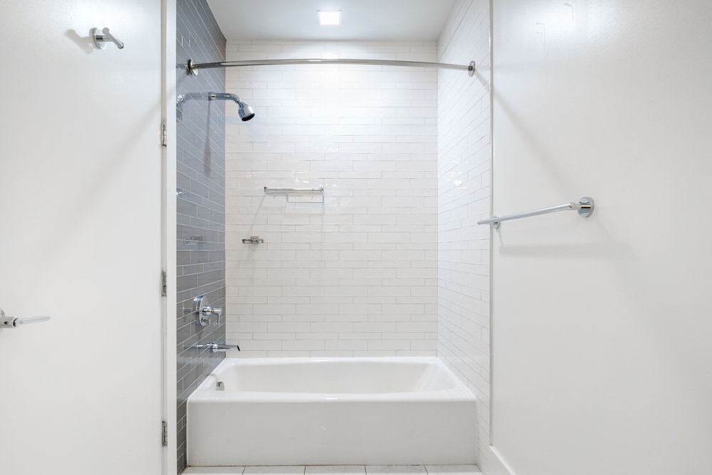 Apartamento Premium, 1 habitación, cocina, vistas a la ciudad del hotel Dharma Home Suites Hoboken At Novia. Foto 5