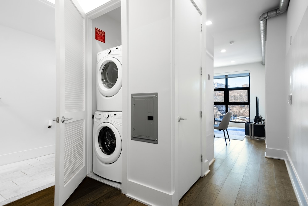 Apartamento, 1 habitación, cocina del hotel Dharma Home Suites Hoboken At Novia. Foto 10