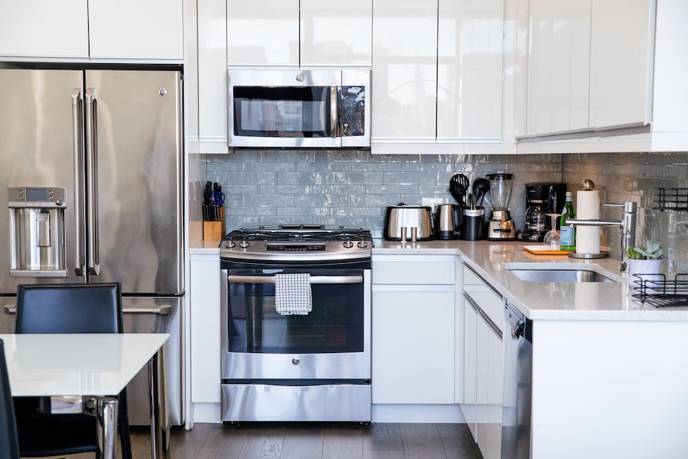 Apartamento Premium, 2 habitaciones, vistas a la ciudad del hotel Dharma Home Suites Hoboken At Novia. Foto 12