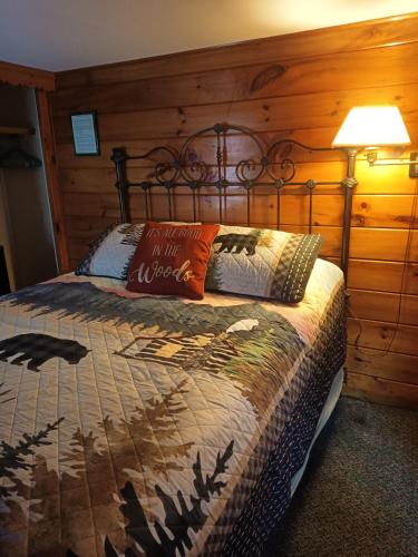 Suite Doble Deluxe - Cama grande del hotel Cramers Point & Cottages. Foto 3