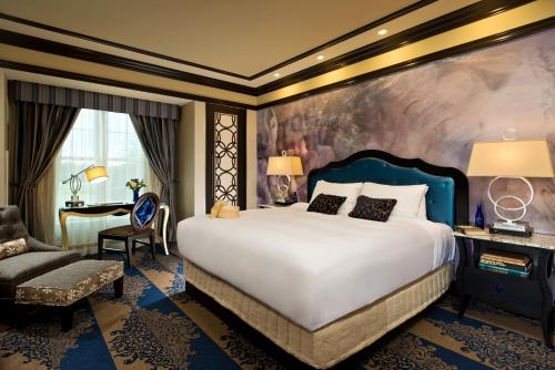 Habitación Deluxe con cama extragrande del hotel Saratoga Casino