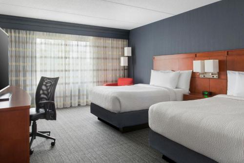 Habitación Doble - 2 camas dobles del hotel Courtyard By Marriott Buffalo Amherst/university