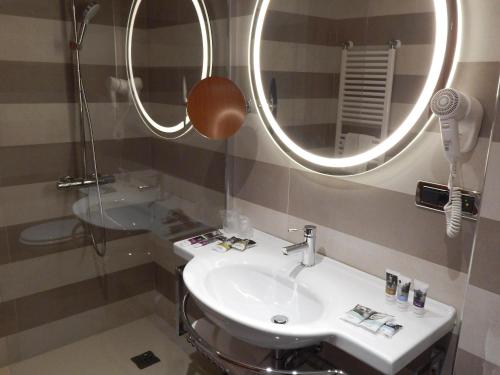 Habitación Doble Superior del hotel Mercure Rome Leonardo Da Vinci Airport. Foto 2