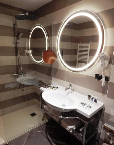 Habitación Doble Superior del hotel Mercure Rome Leonardo Da Vinci Airport. Foto 6