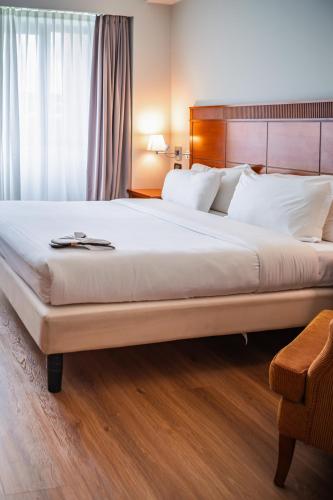 Habitación Doble Superior del hotel Mercure Rome Leonardo Da Vinci Airport. Foto 9