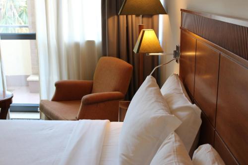 Habitación Doble Superior del hotel Mercure Rome Leonardo Da Vinci Airport. Foto 20
