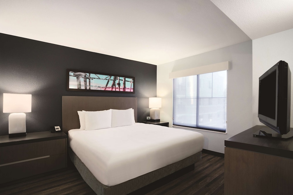 Suite Estudio con cama King del hotel Hyatt House Pleasant Hill. Foto 3