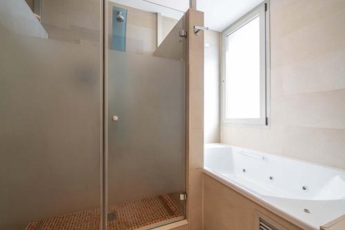 Suite del hotel Eurostars I-hotel. Foto 4