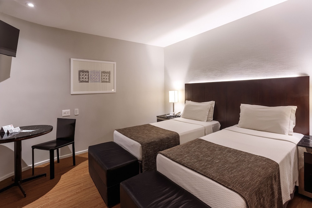Habitación superior con 2 camas individuales, 2 camas individuales del hotel Orla Copacabana. Foto 1