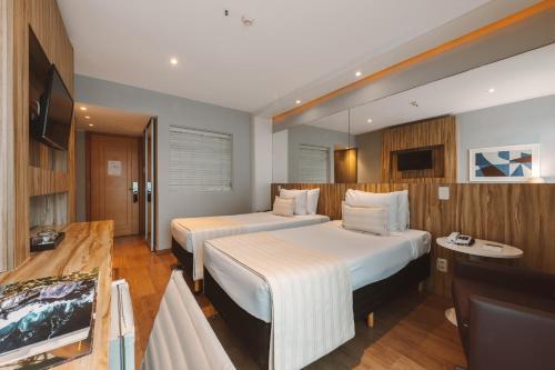 Apartamento con Vista Lateral al Mar del hotel Pestana Rio Atlantica. Foto 3