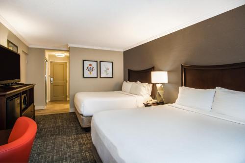 Habitación Estándar - 2 camas grandes del hotel Holiday Inn Resort Lake George - Adirondack Area, An Ihg. Foto 1