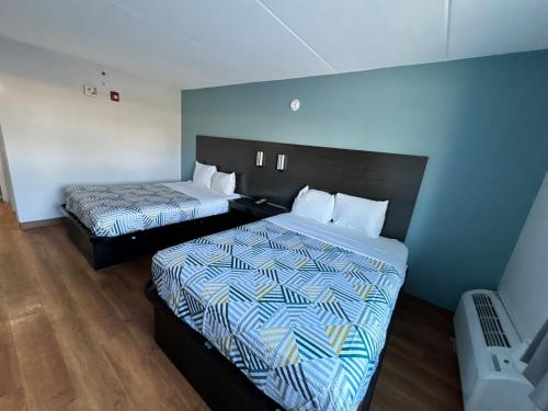 2 QUEEN BEDS | NON - SMOKING del hotel 6 Syracuse. Foto 3