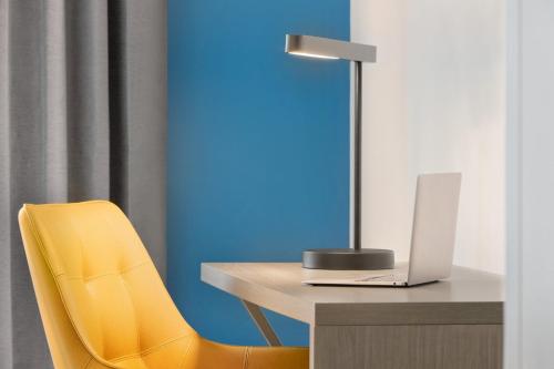 Suite con 2 camas grandes del hotel Holiday Inn Express & Suites East Greenbush (Albany Skyline). Foto 3