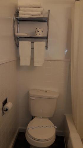 Habitación Doble - 2 camas dobles del hotel Lido Lake George. Foto 11