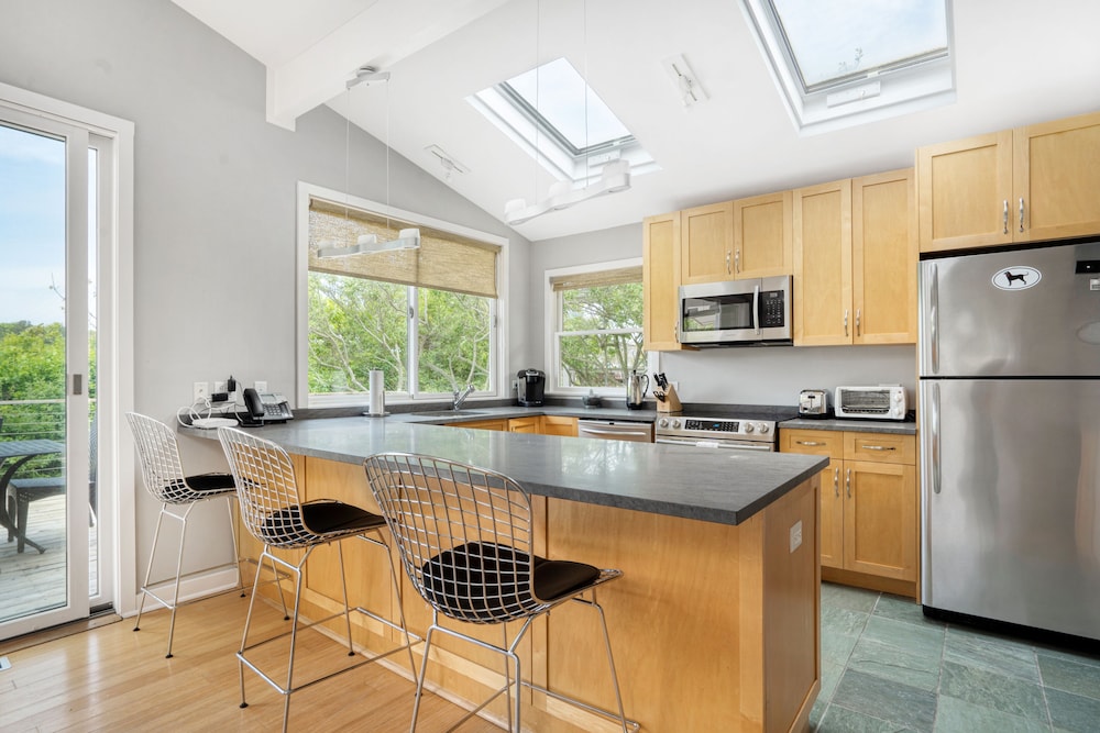 Casa de campo, 2 habitaciones (Dolphin Cottage) del hotel Driftwood Resort On The Ocean. Foto 4