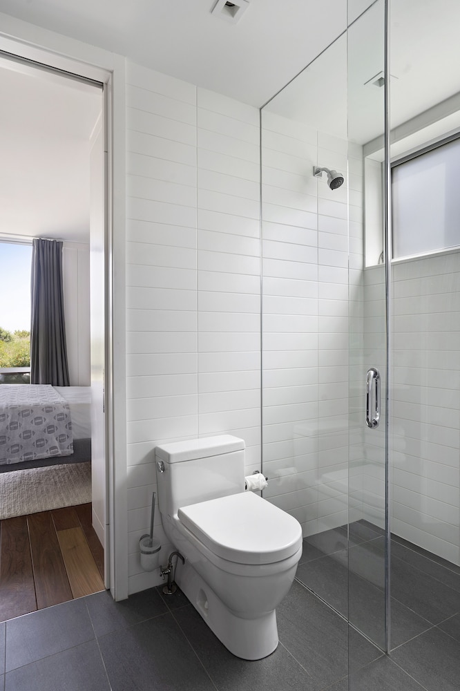 Casa de campo, 2 habitaciones (Executive Cottage) del hotel Driftwood Resort On The Ocean. Foto 7